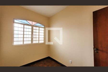 Casa para alugar com 250m², 4 quartos e 7 vagas Casa para alugar com 250m², 4 quartos e 7 vagasQuarto 1