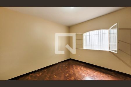 Casa para alugar com 250m², 4 quartos e 7 vagas Casa para alugar com 250m², 4 quartos e 7 vagasQuarto 3