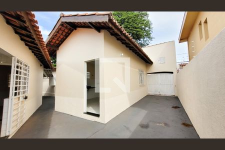 Casa para alugar com 250m², 4 quartos e 7 vagas Casa para alugar com 250m², 4 quartos e 7 vagasQuintal
