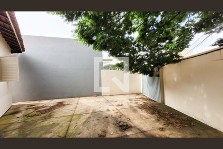 Casa para alugar com 250m², 4 quartos e 7 vagas Casa para alugar com 250m², 4 quartos e 7 vagasGaragem do Fundo