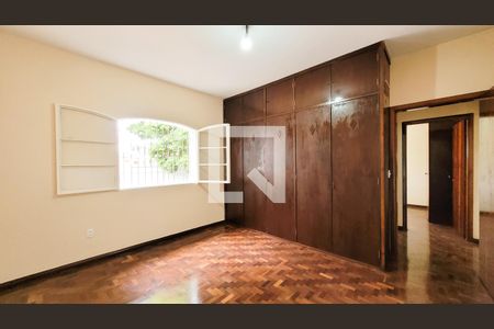 Casa para alugar com 250m², 4 quartos e 7 vagas Casa para alugar com 250m², 4 quartos e 7 vagasQuarto 3