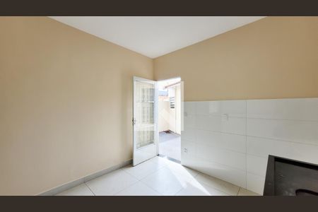 Casa para alugar com 250m², 4 quartos e 7 vagas Casa para alugar com 250m², 4 quartos e 7 vagasCozinha