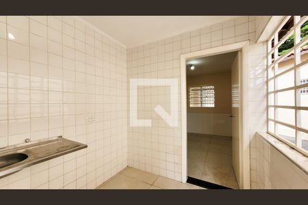 Casa para alugar com 250m², 4 quartos e 7 vagas Casa para alugar com 250m², 4 quartos e 7 vagasEdícula