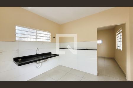 Casa para alugar com 250m², 4 quartos e 7 vagas Casa para alugar com 250m², 4 quartos e 7 vagasCozinha