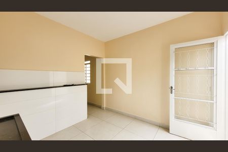Casa para alugar com 250m², 4 quartos e 7 vagas Casa para alugar com 250m², 4 quartos e 7 vagasCozinha