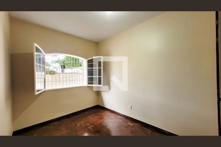 Casa para alugar com 250m², 4 quartos e 7 vagas Casa para alugar com 250m², 4 quartos e 7 vagasQuarto 2
