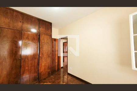 Casa para alugar com 250m², 4 quartos e 7 vagas Casa para alugar com 250m², 4 quartos e 7 vagasQuarto 2