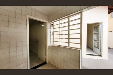 Casa para alugar com 250m², 4 quartos e 7 vagas Casa para alugar com 250m², 4 quartos e 7 vagasEdícula