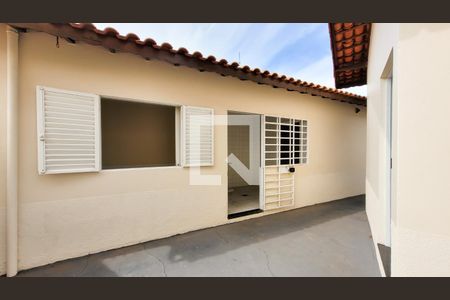 Casa para alugar com 250m², 4 quartos e 7 vagas Casa para alugar com 250m², 4 quartos e 7 vagasQuintal