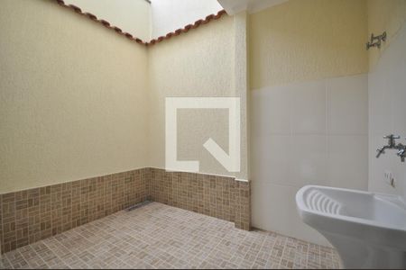 Casa à venda com 110m², 3 quartos e 2 vagasÁrea de Serviço