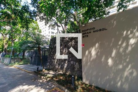 Apartamento para alugar com 160m², 3 quartos e 2 vagas Apartamento para alugar com 160m², 3 quartos e 2 vagasFachada e portaria
