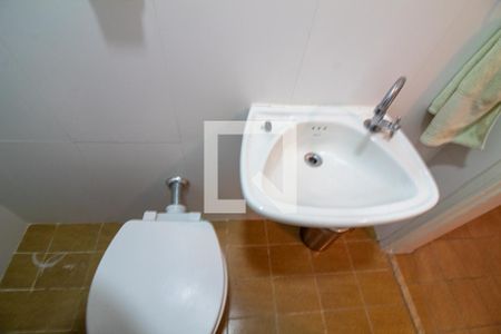 Apartamento para alugar com 160m², 3 quartos e 2 vagas Apartamento para alugar com 160m², 3 quartos e 2 vagasBanheiro de Serviço