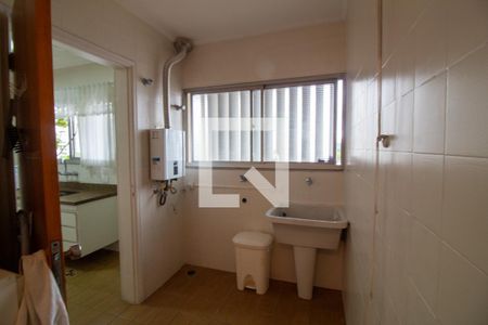 Apartamento para alugar com 160m², 3 quartos e 2 vagas Apartamento para alugar com 160m², 3 quartos e 2 vagasÁrea de Serviço