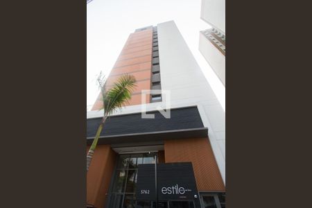 Studio à venda com 28m², 1 quarto e sem vaga Studio à venda com 28m², 1 quarto e sem vagaFachada
