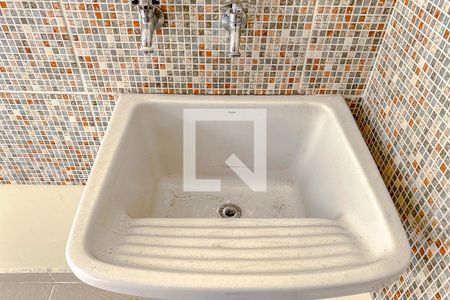 Casa à venda com 80m², 3 quartos e 2 vagasÁrea de Serviço