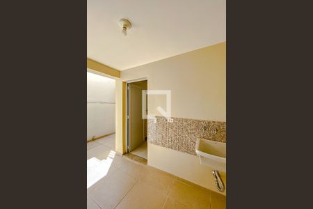 Casa à venda com 80m², 3 quartos e 2 vagasÁrea de Serviço