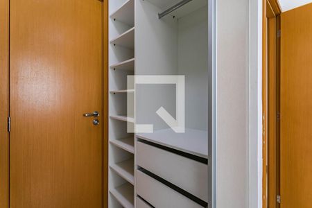 Apartamento para alugar com 63m², 3 quartos e 1 vagaCloset - Quarto 1 - Suíte