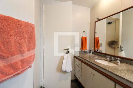 Apartamento à venda com 171m², 4 quartos e 2 vagasBanheiro