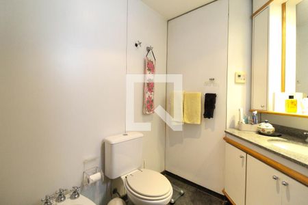 Apartamento à venda com 171m², 4 quartos e 2 vagasBanheiro da Suíte 2