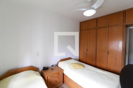 Apartamento à venda com 171m², 4 quartos e 2 vagasQuarto 2