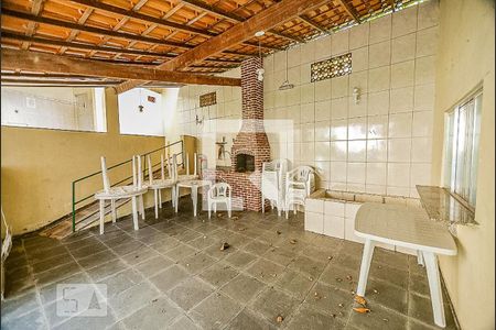 Apartamento à venda com 69m², 2 quartos e 1 vagaÁrea comum