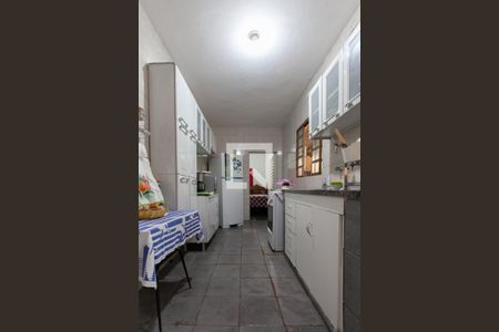 Casa à venda com 360m², 2 quartos e 4 vagas Casa à venda com 360m², 2 quartos e 4 vagasCozinha