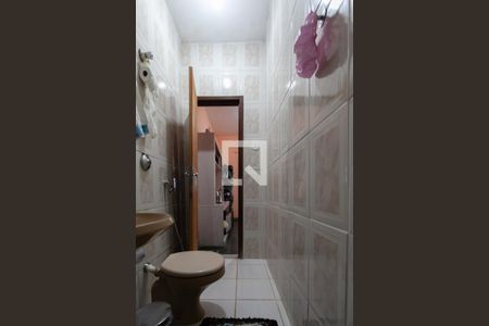 Casa à venda com 360m², 2 quartos e 4 vagas Casa à venda com 360m², 2 quartos e 4 vagasBanheiro Social