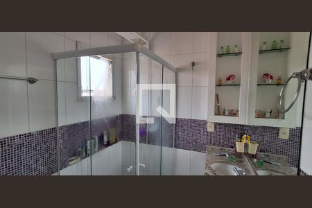 Apartamento à venda com 170m², 3 quartos e 3 vagasBanheiro do Quarto 2