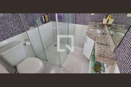 Apartamento à venda com 170m², 3 quartos e 3 vagasBanheiro do Quarto 2