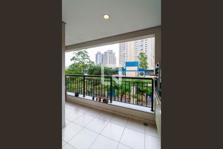 Varanda Sala de apartamento à venda com 2 quartos, 70m² em Vila Suzana, São Paulo