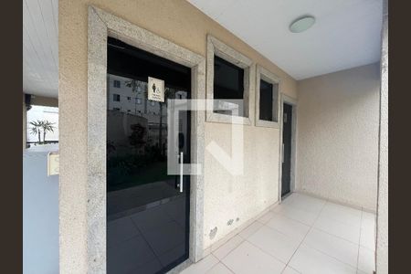Apartamento para alugar com 52m², 2 quartos e 1 vagaÁrea comum - Salão de festas banheiro