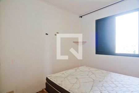 Quarto 1 de apartamento para alugar com 2 quartos, 58m² em Vila Mangalot, São Paulo
