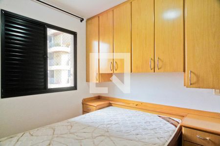 Quarto 1 de apartamento para alugar com 2 quartos, 58m² em Vila Mangalot, São Paulo