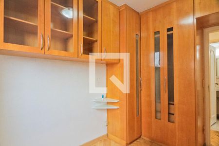 Quarto 2 de apartamento para alugar com 2 quartos, 58m² em Vila Mangalot, São Paulo
