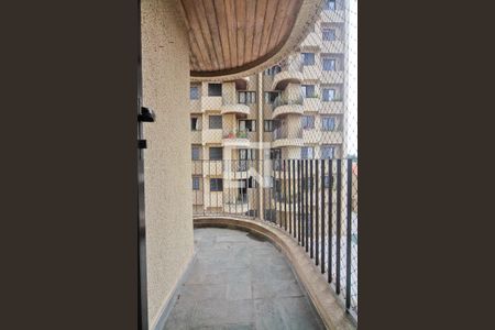 Varanda de apartamento para alugar com 2 quartos, 58m² em Vila Mangalot, São Paulo
