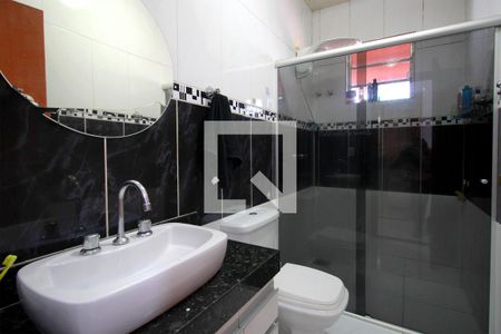 Casa à venda com 372m², 4 quartos e 4 vagasBanheiro