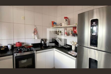 Casa à venda com 372m², 4 quartos e 4 vagasCozinha