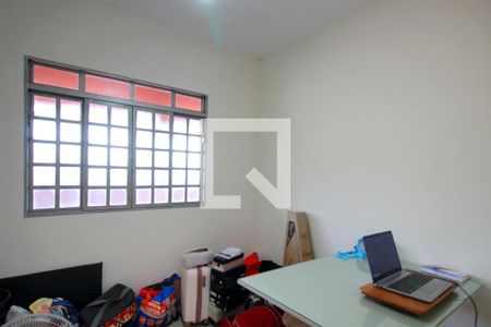 Casa à venda com 372m², 4 quartos e 4 vagasQuarto 4