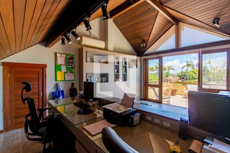 Casa de condomínio à venda com 219m², 3 quartos e 2 vagasTerraço