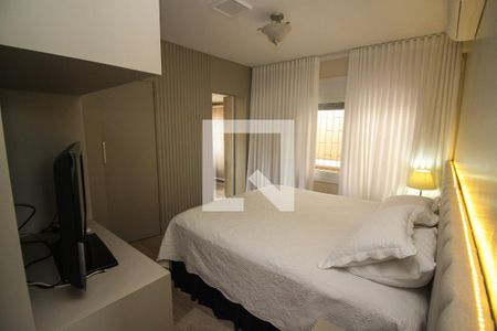 Casa à venda com 230m², 4 quartos e 4 vagas Casa à venda com 230m², 4 quartos e 4 vagasQuarto Suíte