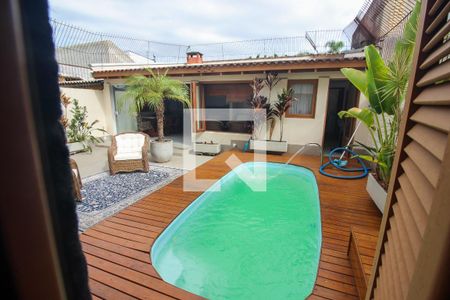 Casa à venda com 230m², 4 quartos e 4 vagas Casa à venda com 230m², 4 quartos e 4 vagasVista do Quarto 3