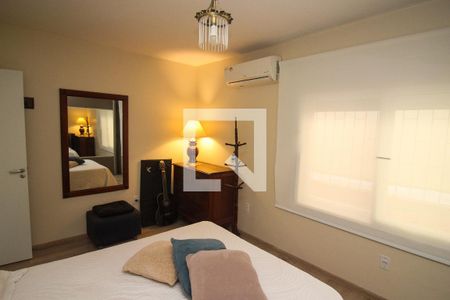 Casa à venda com 230m², 4 quartos e 4 vagas Casa à venda com 230m², 4 quartos e 4 vagasQuarto 1