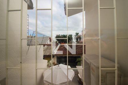 Casa à venda com 230m², 4 quartos e 4 vagas Casa à venda com 230m², 4 quartos e 4 vagasVista do Quarto 2