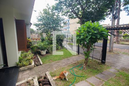 Casa à venda com 230m², 4 quartos e 4 vagas Casa à venda com 230m², 4 quartos e 4 vagasJardim