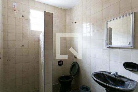 Casa à venda com 240m², 3 quartos e 2 vagasBanheiro 2