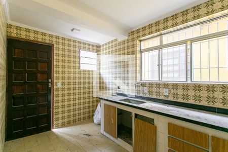 Casa à venda com 240m², 3 quartos e 2 vagasCozinha