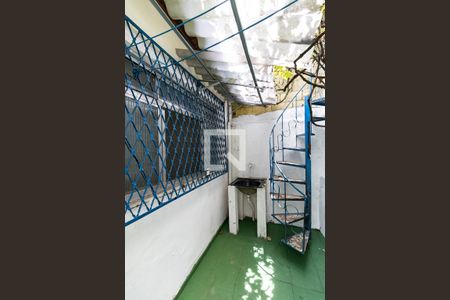 Casa à venda com 300m², 4 quartos e 4 vagasLavanderia da Casa 1