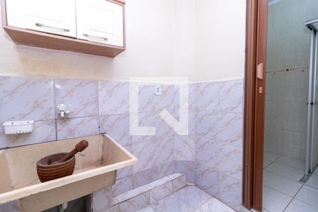 Casa à venda com 170m², 3 quartos e 1 vagaÁrea de Serviço