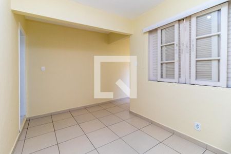 Casa à venda com 170m², 3 quartos e 1 vagaSuíte 2