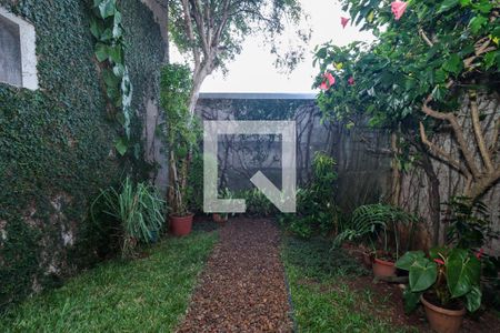 Casa à venda com 600m², 2 quartos e 1 vagaÁrea externa